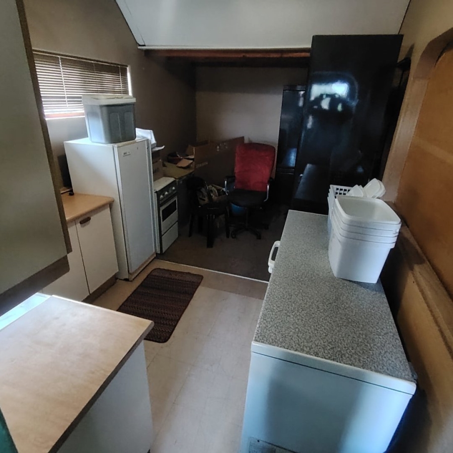 6 Bedroom Property for Sale in Baysville Eastern Cape